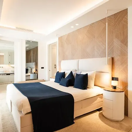 Absolute High End With Pool & Jacuzzi Villa