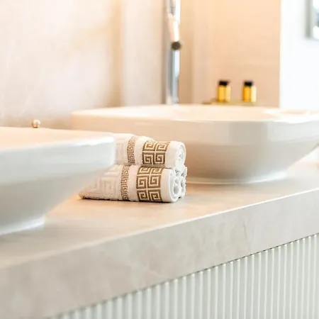Absolute High End With Pool & Jacuzzi Villa Marbella